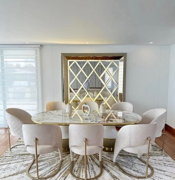 8 seater luxurious dinning set