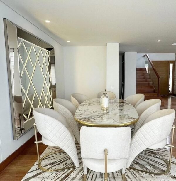 8 seater luxurious dinning set - Image 2
